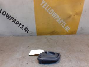 Begagnade Dörrhandtag, 4-dörrars, vänster fram Suzuki Grand Vitara I (FT/GT/HT) 2.0 16V Pris € 12,50 Marginaltabell erbjuds av Yellow Parts