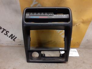 Używane Panel sterowania nagrzewnicy Suzuki Vitara Cabrio (ET/TA) 1.6i Cena € 45,00 Procedura marży oferowane przez Yellow Parts