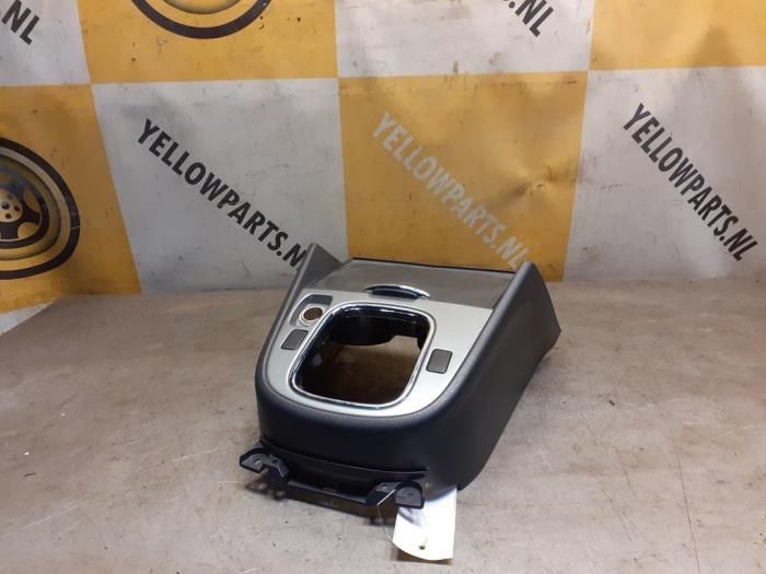 Middenconsoles van een Suzuki Grand Vitara I (FT/GT/HT) 2.0 16V 2004
