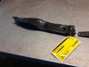 Gebruikte Bumpersteun links-achter Suzuki Splash 1.0 12V Prijs € 9,99 Margeregeling aangeboden door Yellow Parts