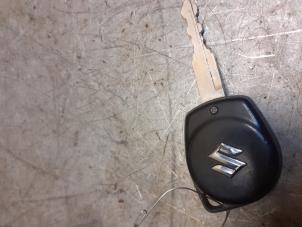 Begagnade Nyckel Suzuki Swift (ZA/ZC/ZD1/2/3/9) 1.3 VVT 16V Pris € 34,99 Marginaltabell erbjuds av Yellow Parts