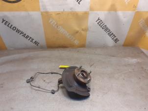 Gebruikte Fusee houder rechts-voor Suzuki Alto 1.0 12V Prijs € 44,95 Margeregeling aangeboden door Yellow Parts