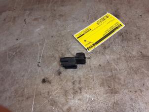 Begagnade Utetemperatursensor Suzuki Splash 1.0 12V Pris € 24,99 Marginaltabell erbjuds av Yellow Parts