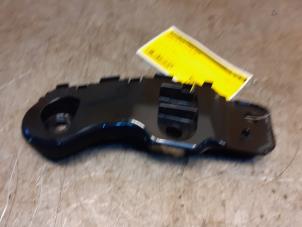 Gebruikte Bumpersteun links-voor Mazda CX-5 II (KF) 2.0 SkyActiv-G 155 16V 4WD Prijs € 14,99 Margeregeling aangeboden door Yellow Parts