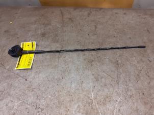 Gebruikte Antenne Suzuki Splash 1.0 12V Prijs € 19,99 Margeregeling aangeboden door Yellow Parts