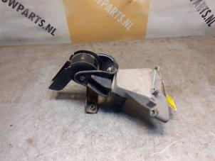 Begagnade Fäste, växellåda Suzuki Swift (ZA/ZC/ZD) 1.2 16V Pris € 39,99 Marginaltabell erbjuds av Yellow Parts