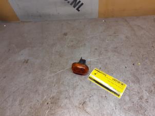 Gebruikte Knipperlicht Scherm links-voor Suzuki Swift (SF310/413) 1.3 Prijs € 5,00 Margeregeling aangeboden door Yellow Parts