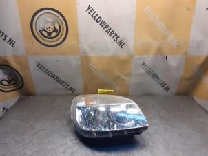 Begagnade Strålkastare, höger Fiat Doblo Cargo (223) 1.3 D 16V Multijet DPF Pris € 39,99 Marginaltabell erbjuds av Yellow Parts