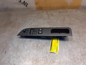 Begagnade Brytare, eldrivna fönster Suzuki Swift (ZA/ZC/ZD1/2/3/9) 1.6 Sport VVT 16V Pris € 34,99 Marginaltabell erbjuds av Yellow Parts