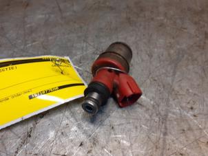 Używane Wtryskiwacz (wtrysk benzyny) Suzuki Vitara (ET/FT/TA) 2.0i 16V Cena € 39,99 Procedura marży oferowane przez Yellow Parts