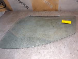 Gebruikte Portierruit 4Deurs links-voor Suzuki Alto 1.0 12V Prijs € 34,99 Margeregeling aangeboden door Yellow Parts