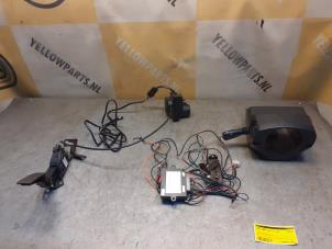 Gebruikte Cruise Control Suzuki Grand Vitara II (JT) 2.0 16V Prijs € 99,00 Margeregeling aangeboden door Yellow Parts