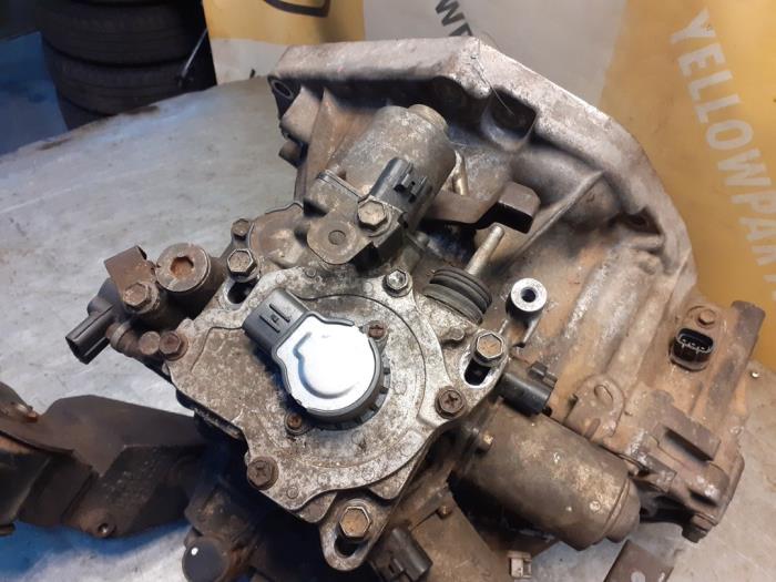 Versnellingsbak van een Suzuki Swift (ZA/ZC/ZD1/2/3/9) 1.3 VVT 16V 2007