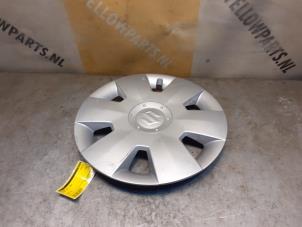 Gebruikte Wieldop Suzuki Swift (ZA/ZC/ZD1/2/3/9) 1.3 VVT 16V Prijs € 12,50 Margeregeling aangeboden door Yellow Parts