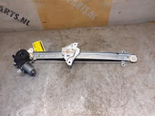 Gebruikte Raammechaniek 4Deurs rechts-voor Suzuki Celerio (LF) 1.0 12V Prijs € 44,95 Margeregeling aangeboden door Yellow Parts