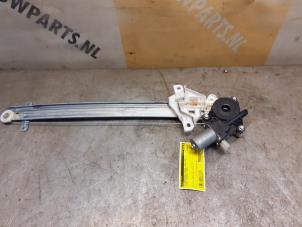 Gebruikte Raammechaniek 4Deurs links-voor Suzuki Celerio (LF) 1.0 12V Prijs € 44,95 Margeregeling aangeboden door Yellow Parts