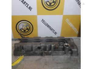 Gebruikte Kleppendeksel Suzuki Grand Vitara I (FT/GT/HT) 2.0 16V Prijs € 30,00 Margeregeling aangeboden door Yellow Parts