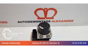 Begagnade ABS-pump Ford Transit Connect 1.8 TDCi 110 DPF Pris € 75,00 Inklusive moms erbjuds av Alexander Autodemontage