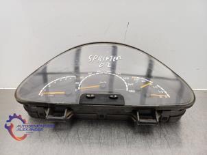 Begagnade Instrumentpanel Mercedes Sprinter 3t (903) 311 CDI 16V Pris € 50,00 Marginaltabell erbjuds av Alexander Autodemontage