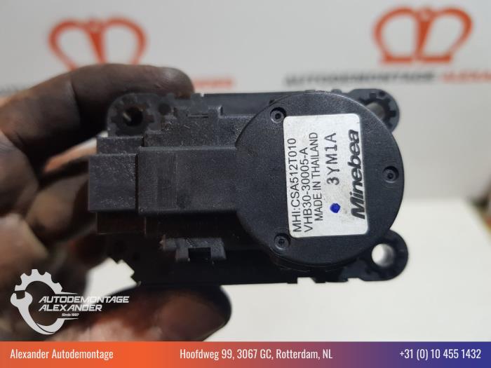 Värmarventil, motor från en Mitsubishi Outlander (GF/GG) 2.0 16V PHEV 4x4 2014