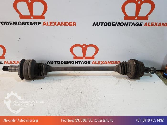 Drivaxel, höger bak från en Mercedes-Benz C (W204) 2.2 C-180 CDI 16V BlueEFFICIENCY 2013