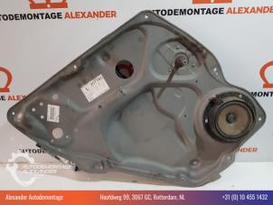 Begagnade Fönstermekanism för bakre dörr, 4-dörrars, vänster Mercedes A (W169) 2.0 A-160 CDI 16V 5-Drs. Pris € 24,99 Inklusive moms erbjuds av Alexander Autodemontage