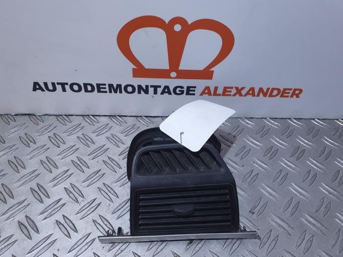 Luchtrooster Dashboard van een Fiat Punto Evo (199) 1.3 JTD Multijet 90 16V Euro 4 2006