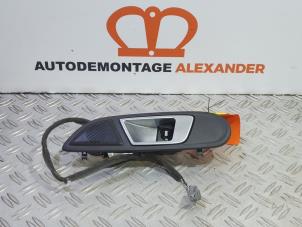 Gebruikte Portiergreep 2Deurs links Ford Fiesta 6 (JA8) 1.0 EcoBoost 12V 125 Prijs op aanvraag aangeboden door Alexander Autodemontage