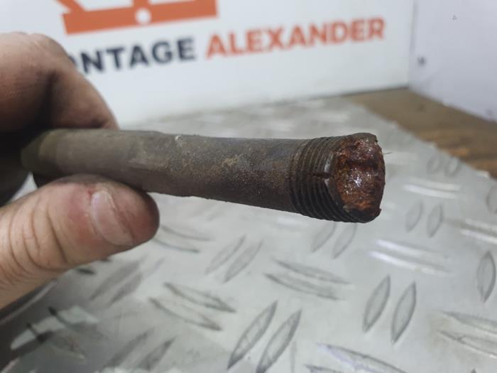 Servostyrningsbox från en Renault Trafic New (FL) 2.5 dCi 16V 115 FAP 2009