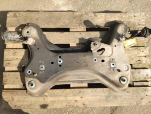 Gebruikte Subframe Renault Trafic New (FL) 2.5 dCi 16V 115 FAP Prijs op aanvraag aangeboden door Alexander Autodemontage