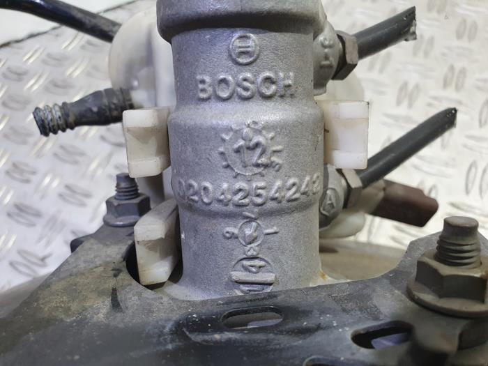 Bromsservo från en Peugeot 308 SW (4E/H) 1.6 HDi 16V FAP 2013