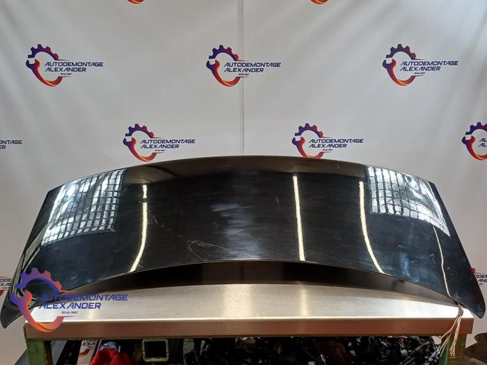 Baklucka från en Mercedes-Benz E (W211) 2.2 E-200 CDI 16V 2004