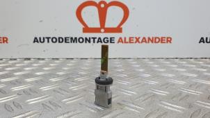 Begagnade Innetemperatursensor Seat Leon (5FB) 1.4 TSI 16V Pris € 10,00 Marginaltabell erbjuds av Alexander Autodemontage