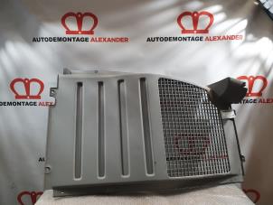 Gebruikte Tussenschot Cabine Volkswagen Caddy III (2KA,2KH,2CA,2CH) 1.9 TDI Prijs € 75,00 Margeregeling aangeboden door Alexander Autodemontage