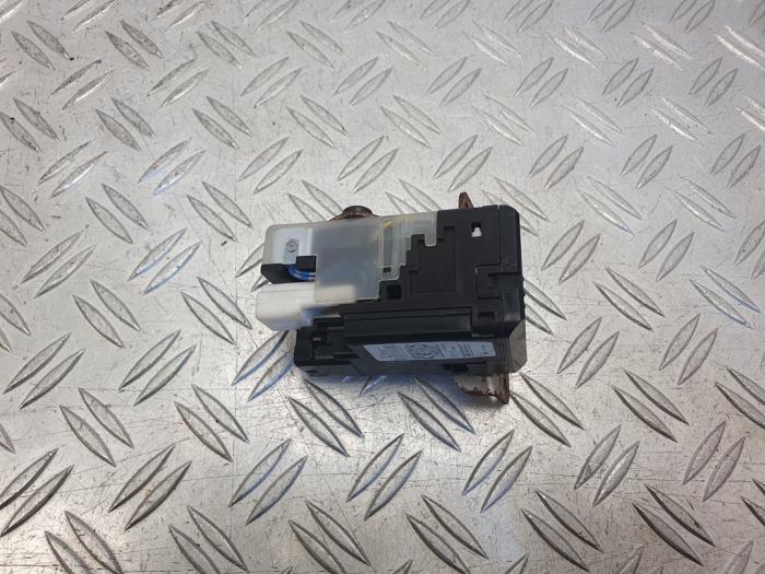 Kontaktblock, tändningslås från en Toyota Prius (NHW20) 1.5 16V 2006