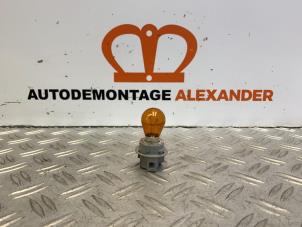 Gebruikte Koplamp fitting Volkswagen Polo V (6R) 1.2 TDI 12V BlueMotion Prijs op aanvraag aangeboden door Alexander Autodemontage
