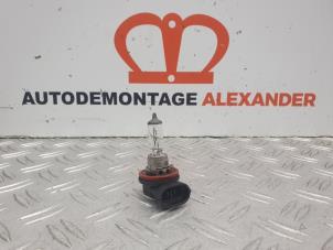 Gebruikte Koplamp fitting Volkswagen Polo V (6R) 1.2 TDI 12V BlueMotion Prijs op aanvraag aangeboden door Alexander Autodemontage