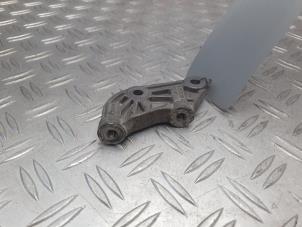 Używane Wspornik (rózne) Mercedes E (C207) E-200 2.0 Turbo 16V Cena na żądanie oferowane przez Alexander Autodemontage