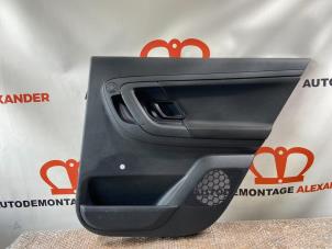 Używane Tapicerka drzwi prawych tylnych wersja 4-drzwiowa Skoda Fabia II Combi 1.2 TSI Cena € 44,99 Z VAT oferowane przez Alexander Autodemontage