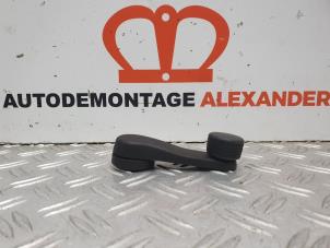 Używane Klamka okienna Skoda Fabia II Combi 1.2 TDI 12V Greenline Cena na żądanie oferowane przez Alexander Autodemontage