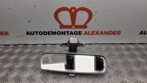 Gebruikte Binnenspiegel Renault Clio IV (5R) 0.9 Energy TCE 90 12V Prijs op aanvraag aangeboden door Alexander Autodemontage