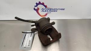 Begagnade Främre bromsok, höger Mercedes A (W169) 2.0 A-160 CDI 16V 3-Drs. Pris på förfrågan erbjuds av Alexander Autodemontage