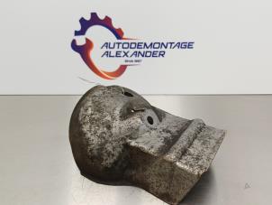 Gebruikte Motorsteun Mercedes CLK (C209) 3.2 320 V6 18V Prijs op aanvraag aangeboden door Alexander Autodemontage