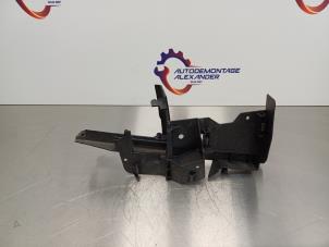 Gebruikte Steun (diversen) Ford Focus 3 Wagon 1.5 TDCi Prijs op aanvraag aangeboden door Alexander Autodemontage