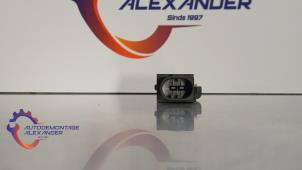 Gebruikte Airbag Sensor Smart Forfour (454) 1.1 12V Prijs op aanvraag aangeboden door Alexander Autodemontage