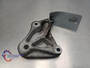 Używane Fäste, växellåda Mercedes B (W245) 2.0 B-180 CDI 16V Cena na żądanie oferowane przez Alexander Autodemontage