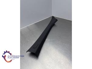 Gebruikte A-stijl Afdekkap links Opel Astra H GTC (L08) 2.0 16V Turbo OPC Prijs op aanvraag aangeboden door Alexander Autodemontage