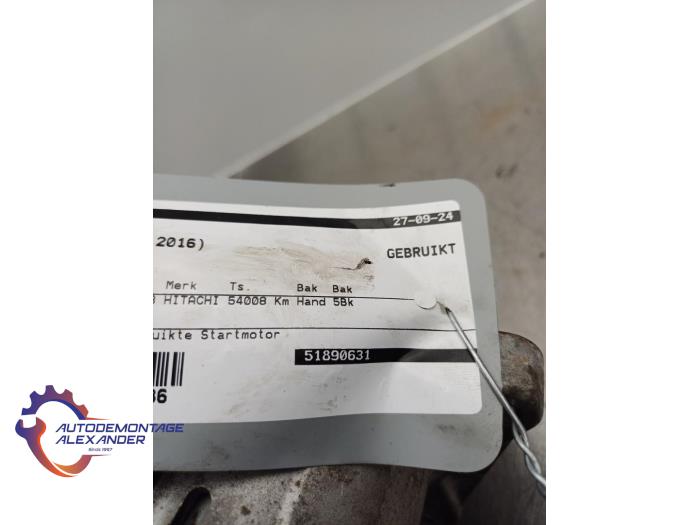 Startmotor från en Abarth 500/595/695 1.4 T-Jet 16V 695 2016