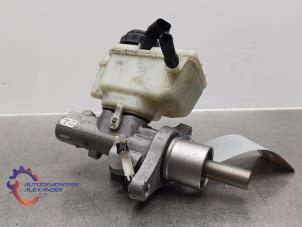 Begagnade Huvudcylinder Audi A3 Cabriolet (8P7) 1.6 TDI 16V Pris på förfrågan erbjuds av Alexander Autodemontage