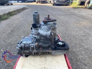 Gebruikte Tussenbak 4x4 BMW X3 (E83) xDrive20d 16V Prijs € 1.000,00 Margeregeling aangeboden door Alexander Autodemontage